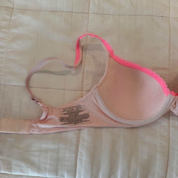 Victoria’s Secret Body by Victoria Lined Demi/Demi-Buste Doublé - Picture 4 of 4